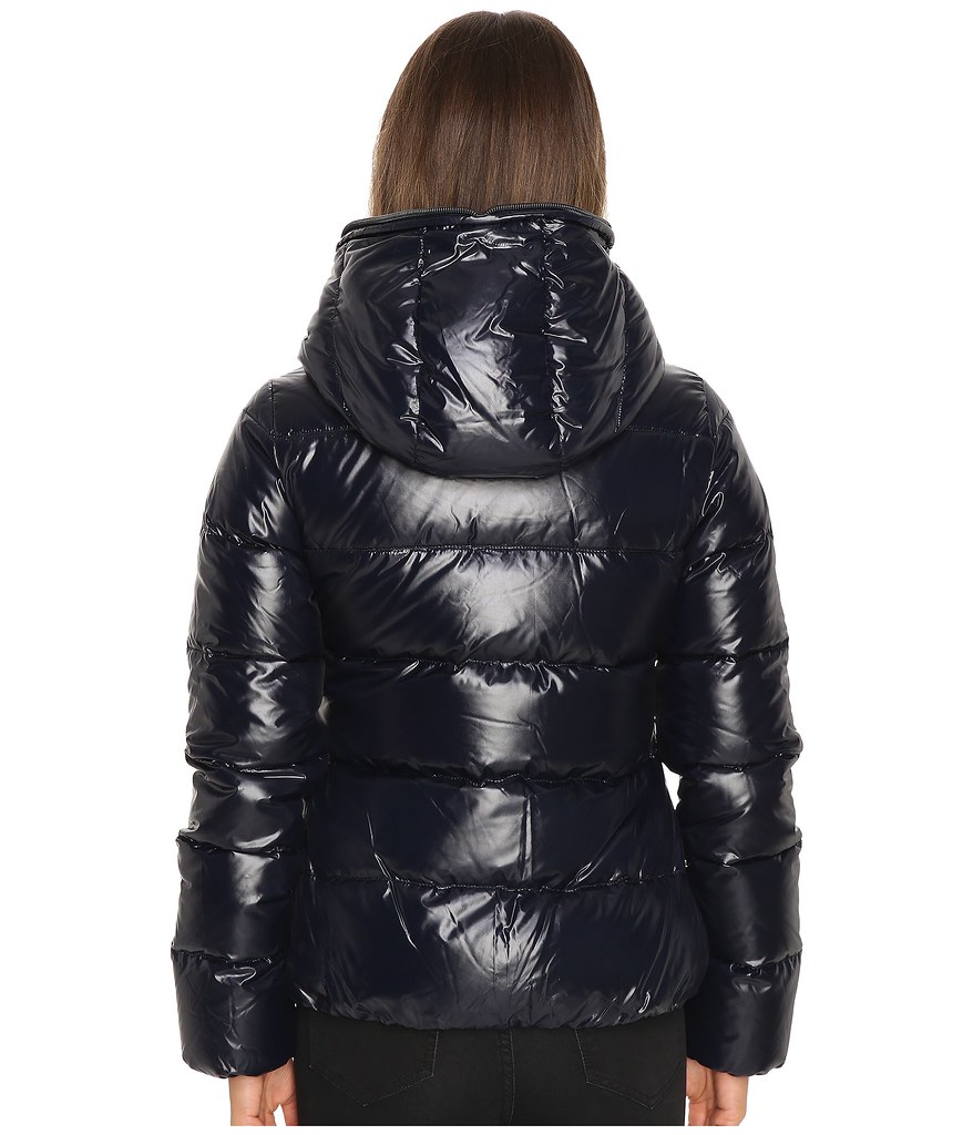 Boomerang reccomend quilted shiny hooded jacket